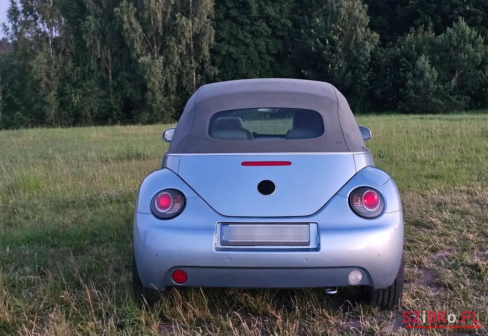 2004' Volkswagen New Beetle 1.8T photo #4