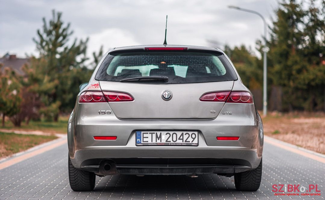 2006' Alfa Romeo 159 photo #4