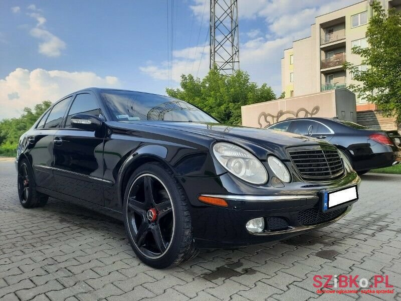 2003' Mercedes-Benz Klasa E photo #3