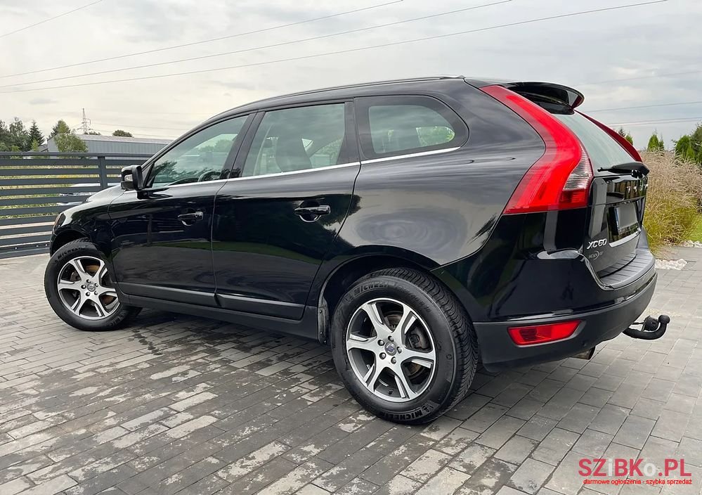 2010' Volvo Xc 60 D3 Summum photo #3