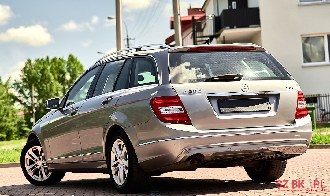 2012' Mercedes-Benz Klasa C photo #2