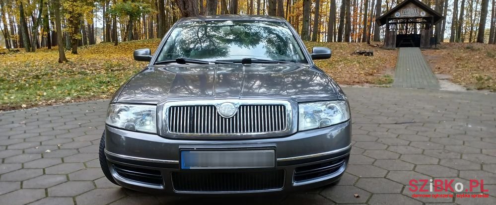 2005' Skoda Superb photo #5
