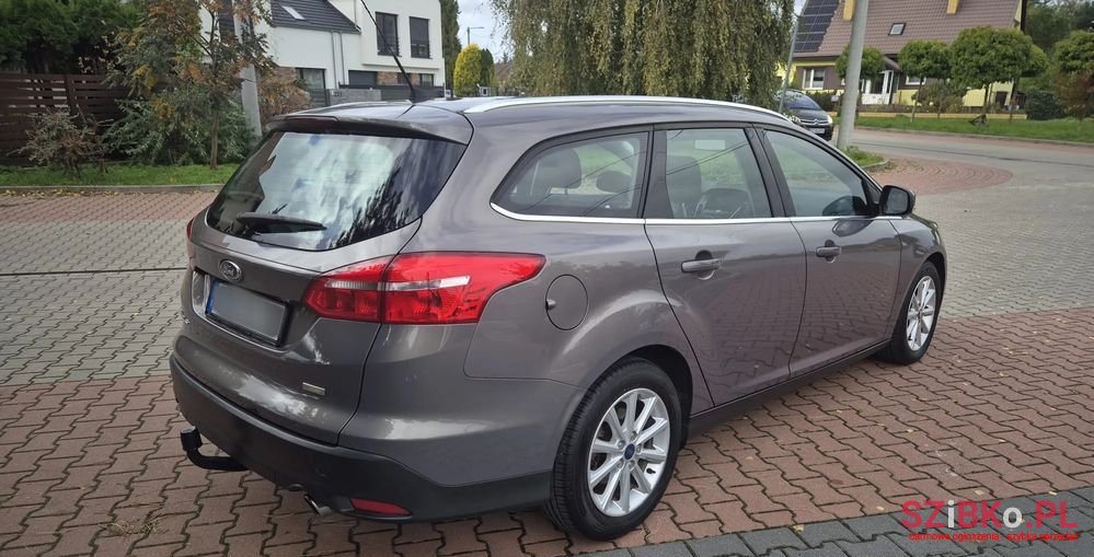 2016' Ford Focus photo #5