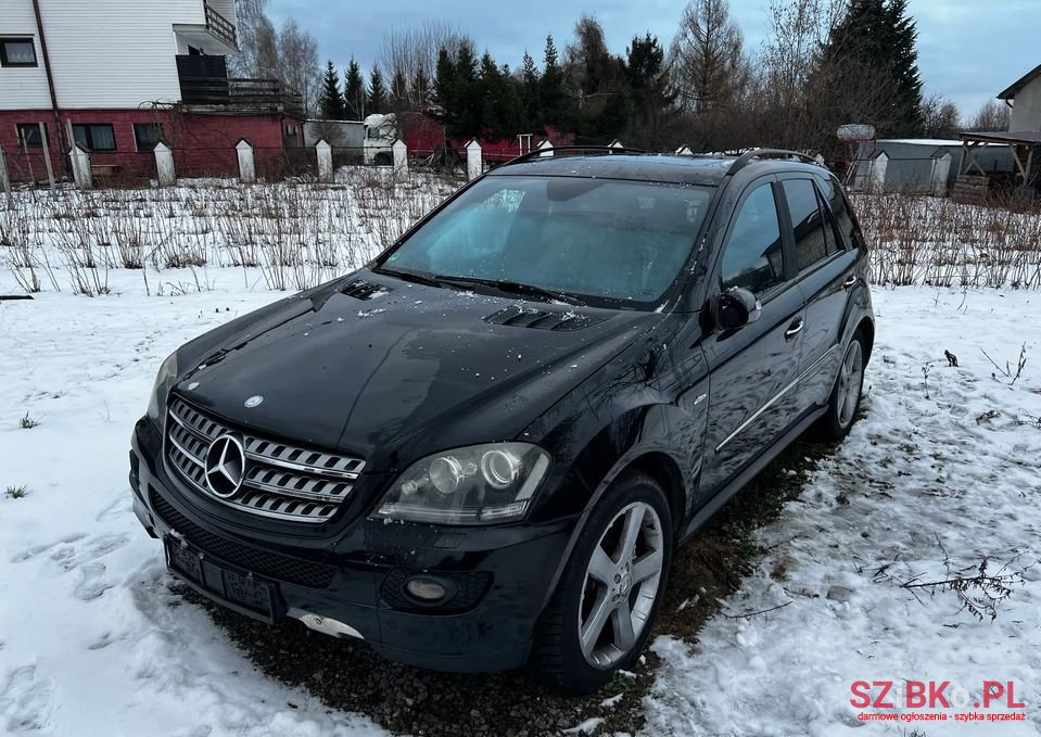 2008' Mercedes-Benz Ml photo #2