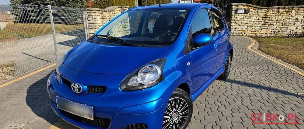 2010' Toyota Aygo photo #1