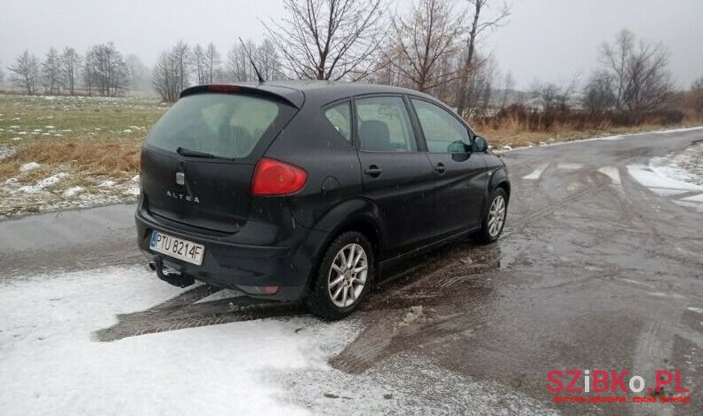 2010' SEAT Altea photo #4