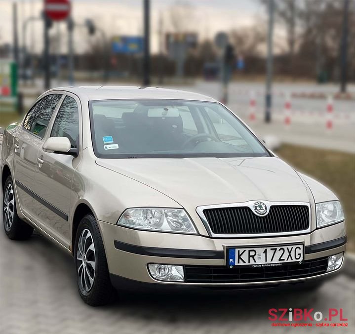 2005' Skoda Octavia photo #2
