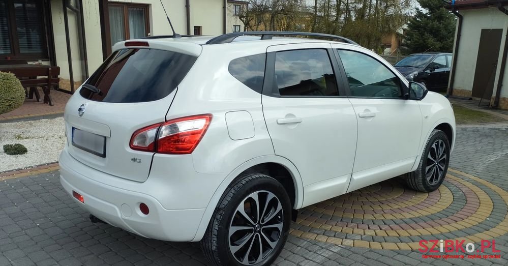 2013' Nissan Qashqai 1.6 Dci 4X4 N-Tec photo #3