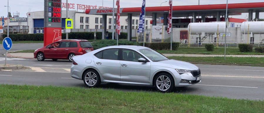 2020 Skoda Octavia Spied With Clever Camouflage