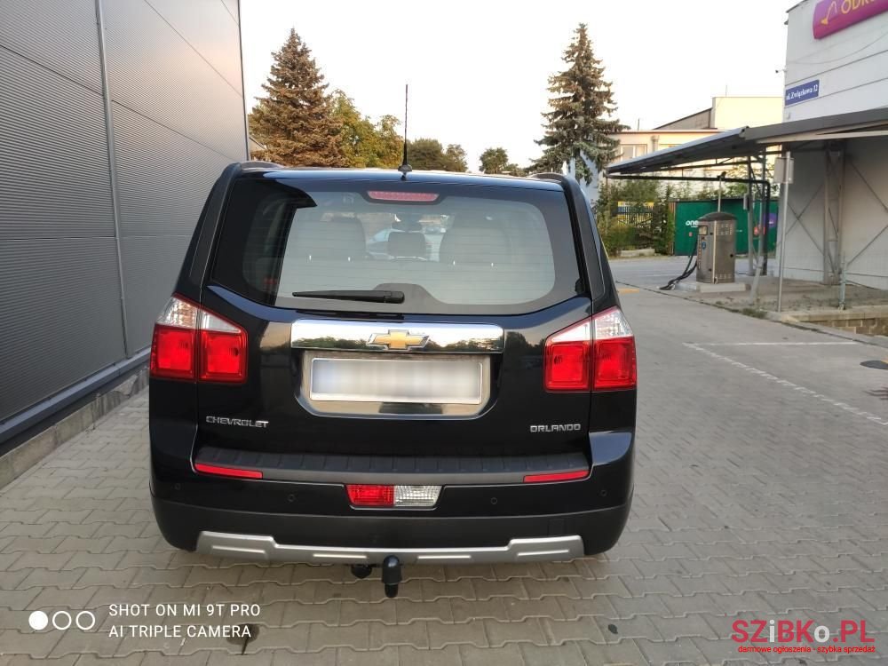 2011' Chevrolet Orlando photo #5