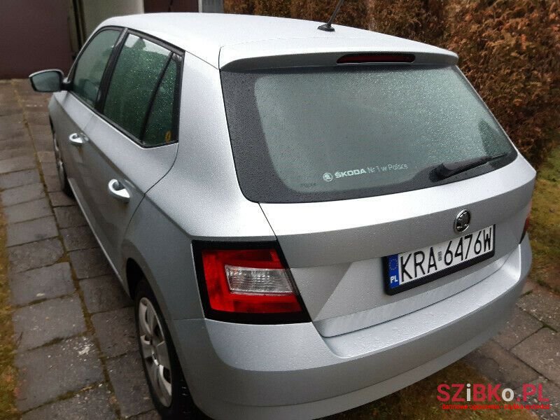 2015' Skoda Fabia photo #3
