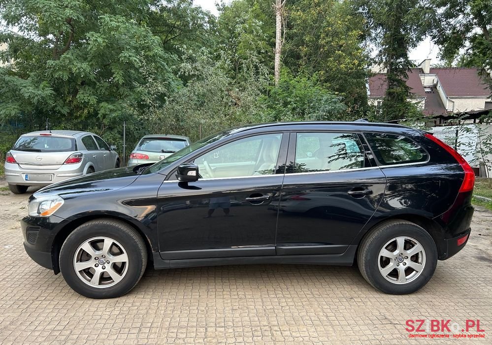 2012' Volvo Xc 60 D4 Momentum photo #2