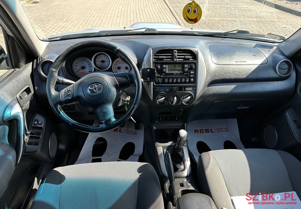 2005' Toyota RAV4 photo #4