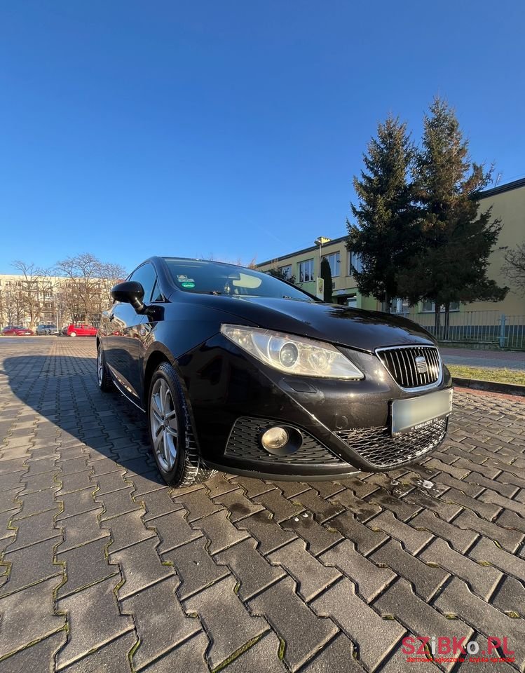 2010' SEAT Ibiza Sc 1.4 16V Entry photo #4