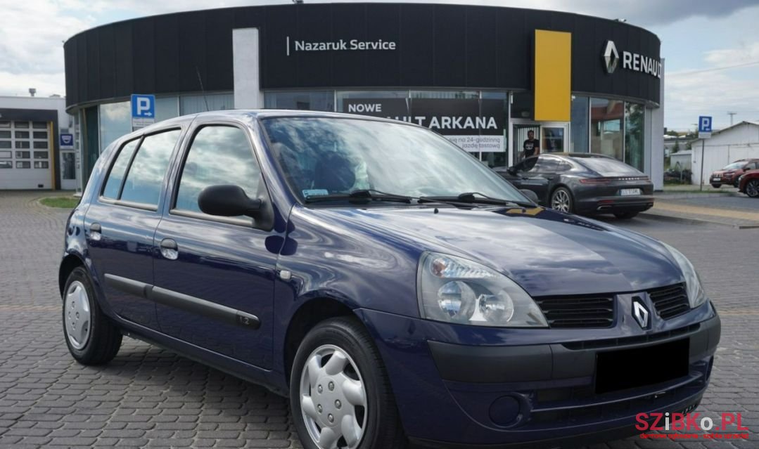 2005' Renault Clio photo #3