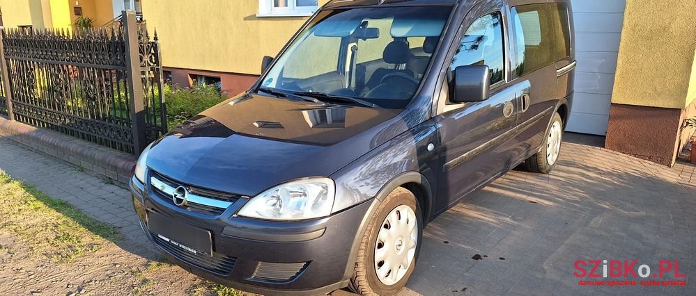 2006' Opel Combo photo #1