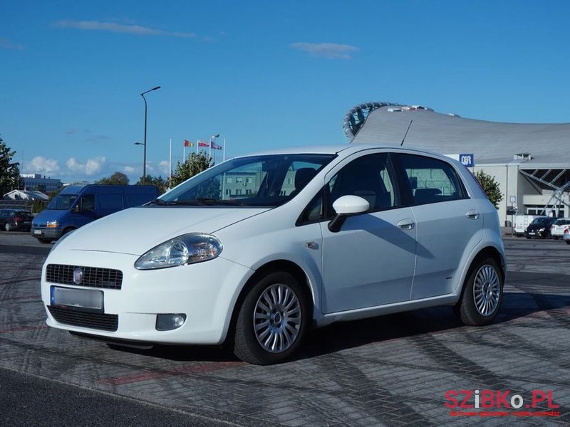 2008' Fiat Grande Punto photo #1