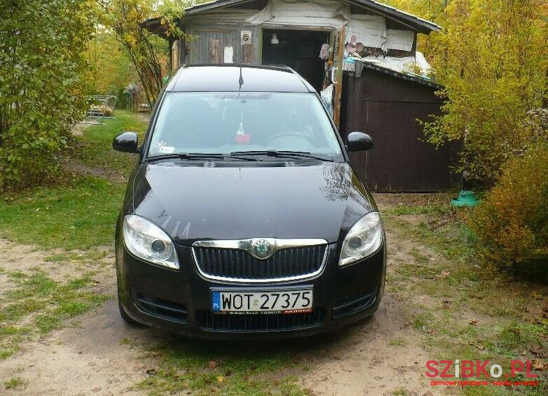 2008' Skoda Roomster photo #1