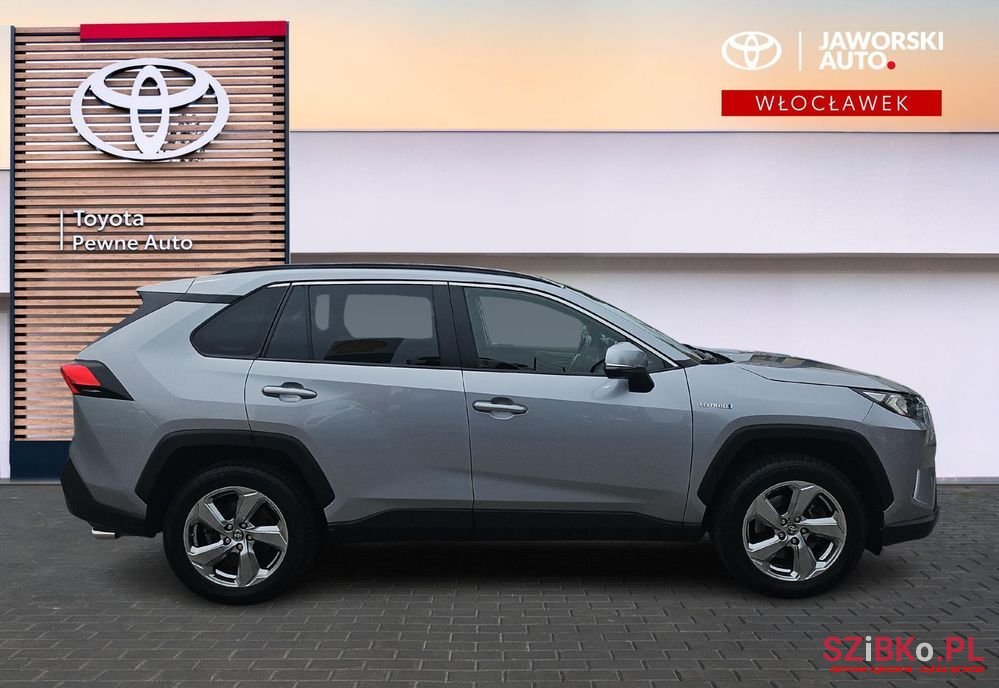 2021' Toyota RAV4 photo #6