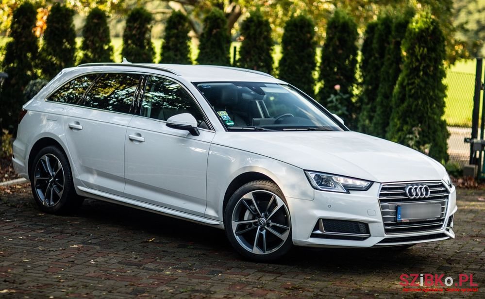 2019' Audi A4 Avant Sport photo #5