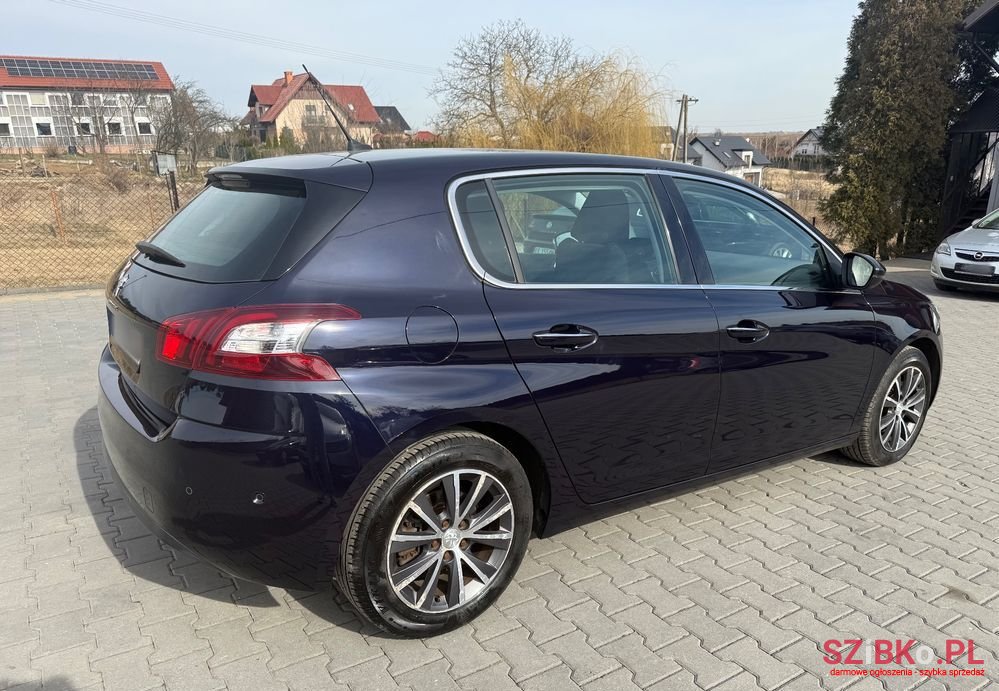 2014' Peugeot 308 photo #5