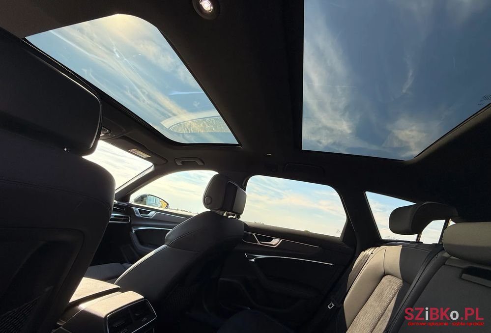 2024' Audi A6 Avant photo #2