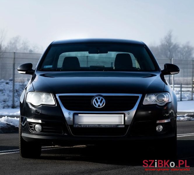 2009' Volkswagen Passat photo #4