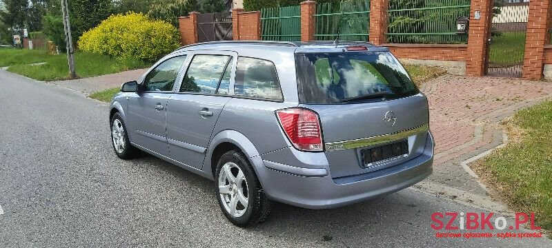 2007' Opel Astra photo #4