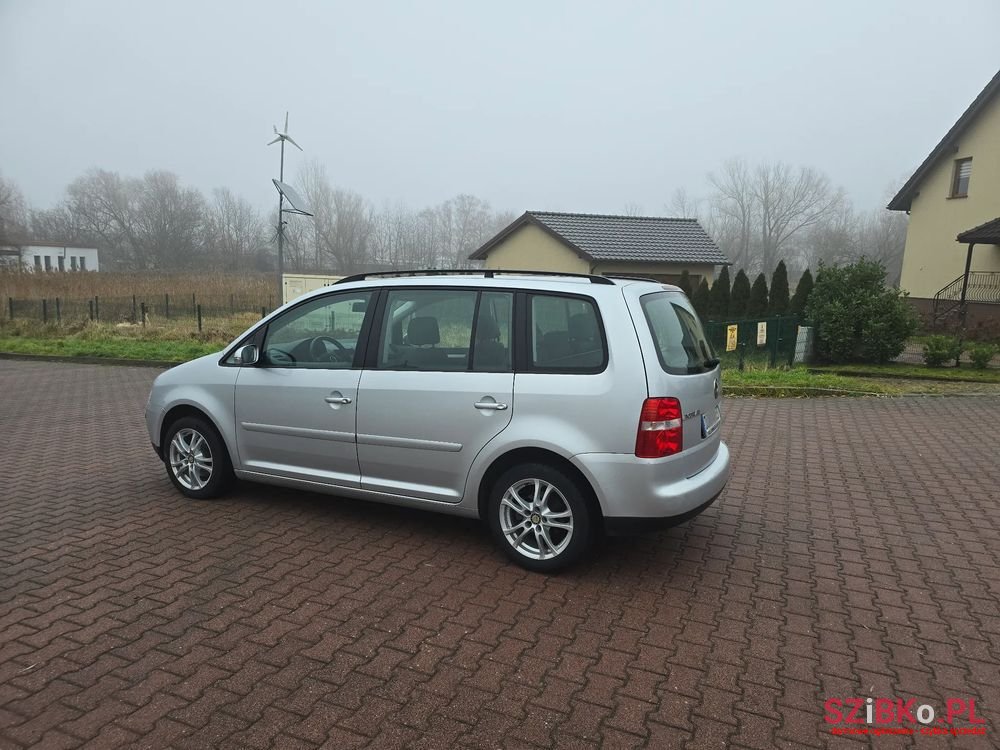 2003' Volkswagen Touran photo #1
