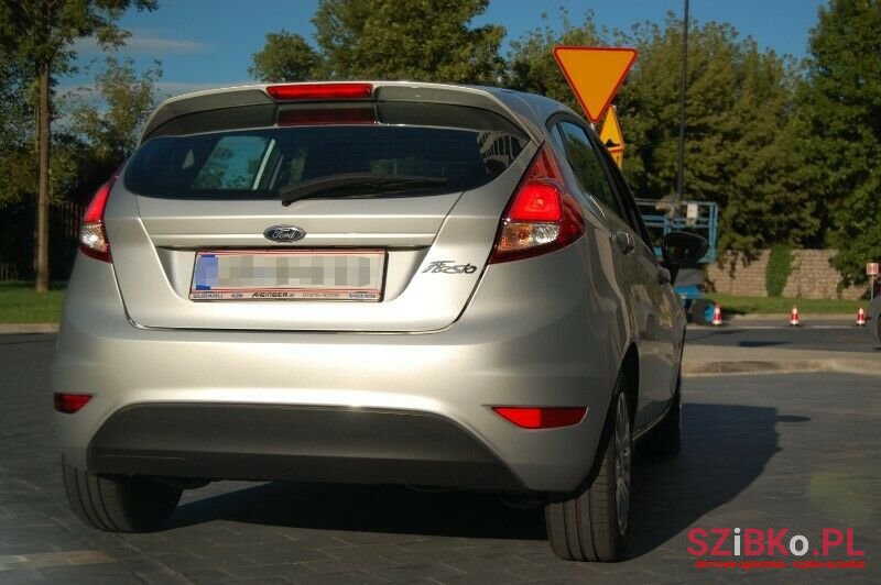 2016' Ford Fiesta photo #3