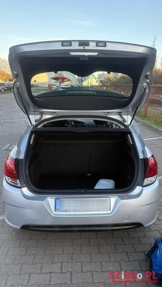2015' Citroen C4 1.6 Hdi Seduction photo #5