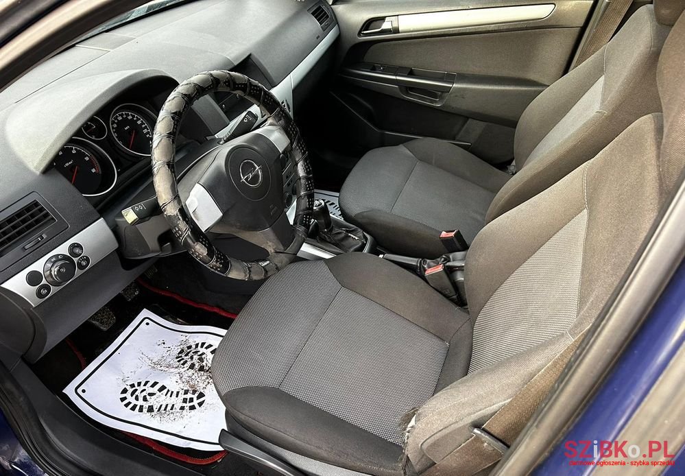 2009' Opel Astra photo #3