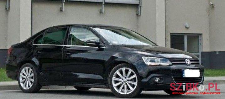 2013' Volkswagen Jetta photo #2