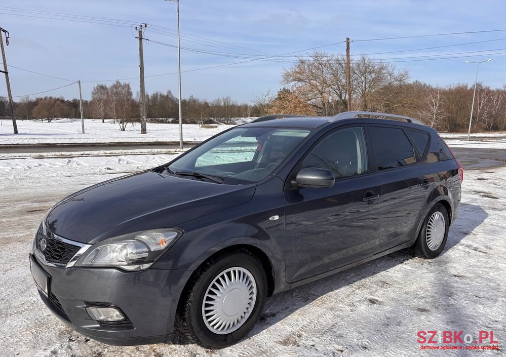 2011' Kia Ceed 1.4 M photo #2