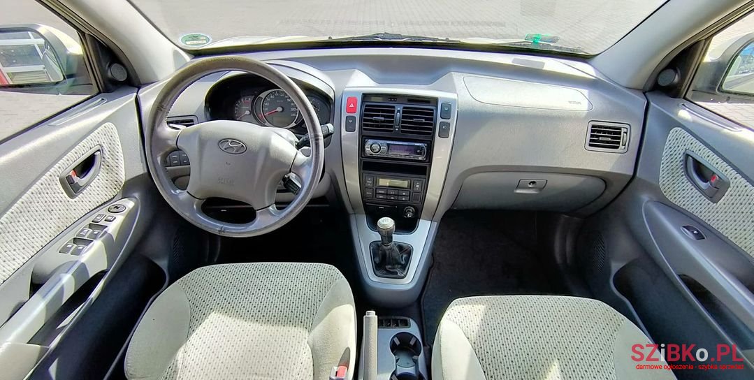 2005' Hyundai Tucson photo #5