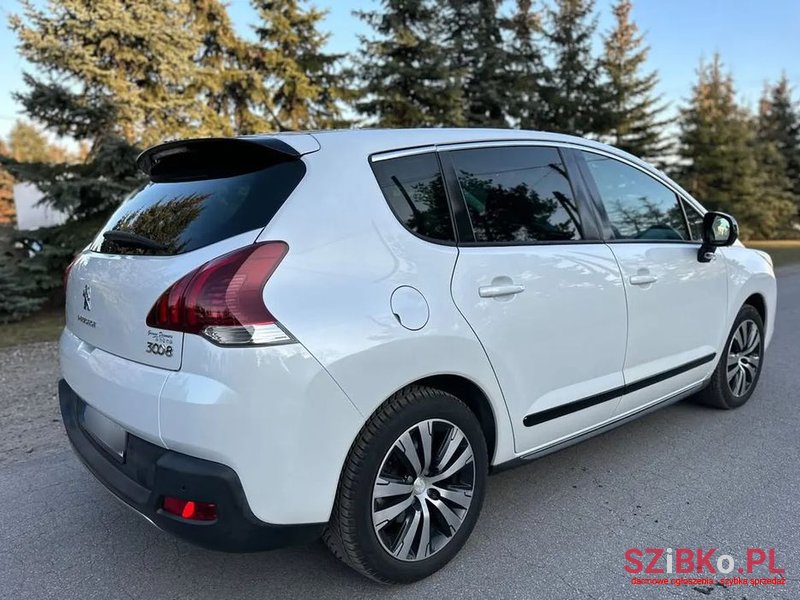 2014' Peugeot 3008 2.0 Hdi Hybrid4 photo #2