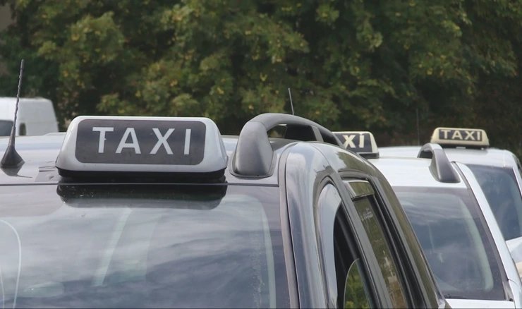 У Польщі посилять правила роботи для таксистів-іноземців та змінять систему ліцензування