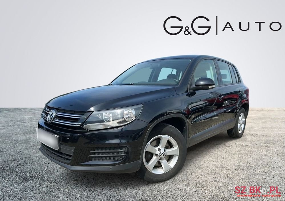 2015' Volkswagen Tiguan photo #1