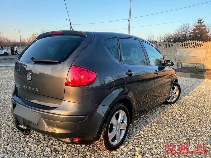 2006' SEAT Altea photo #4
