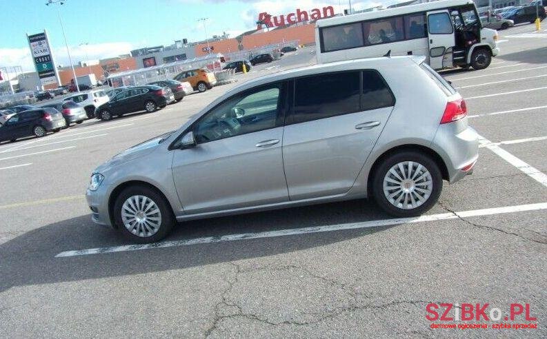 2014' Volkswagen Golf photo #1