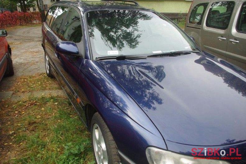1999' Opel Omega photo #1
