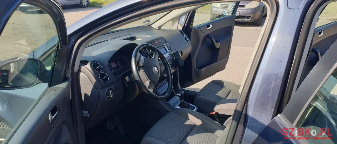 2007' Volkswagen Golf photo #6