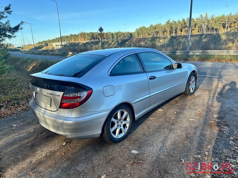 2007' Mercedes-Benz C-Class photo #6