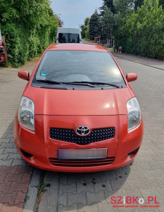 2006' Toyota Yaris photo #3