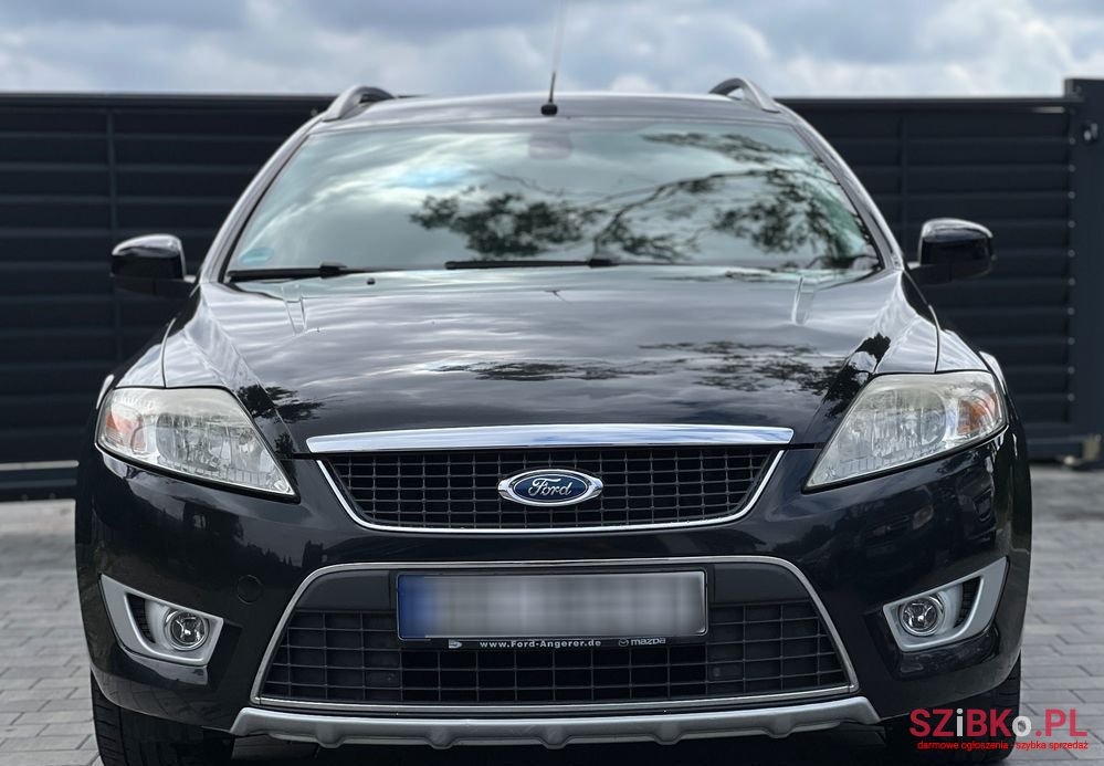2010' Ford Mondeo 2.0 Titanium photo #2