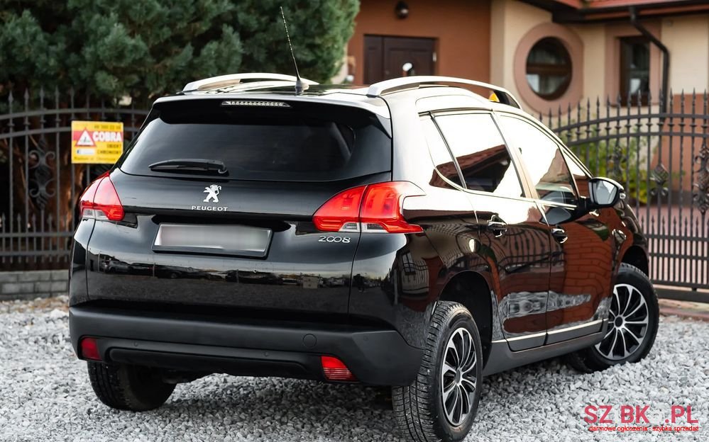 2015' Peugeot 2008 photo #4