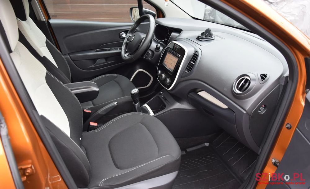 2017' Renault Captur photo #6
