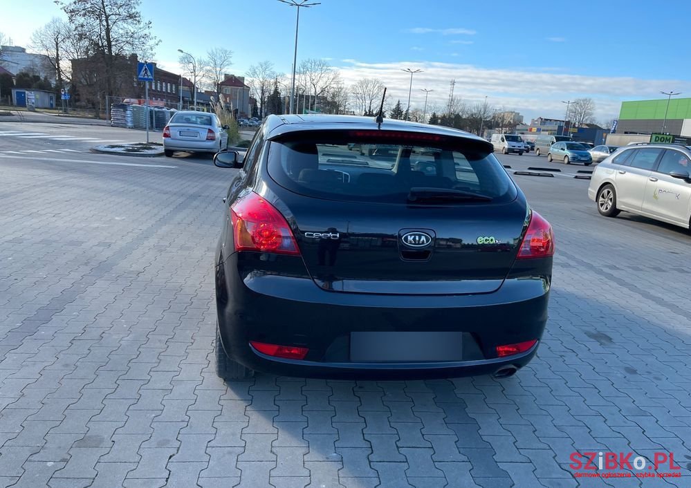 2010' Kia Ceed photo #6