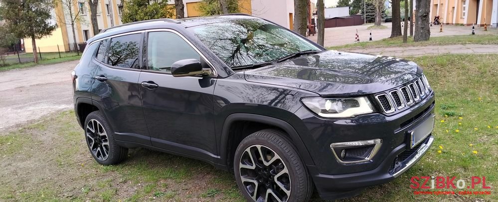 2018' Jeep Compass photo #4