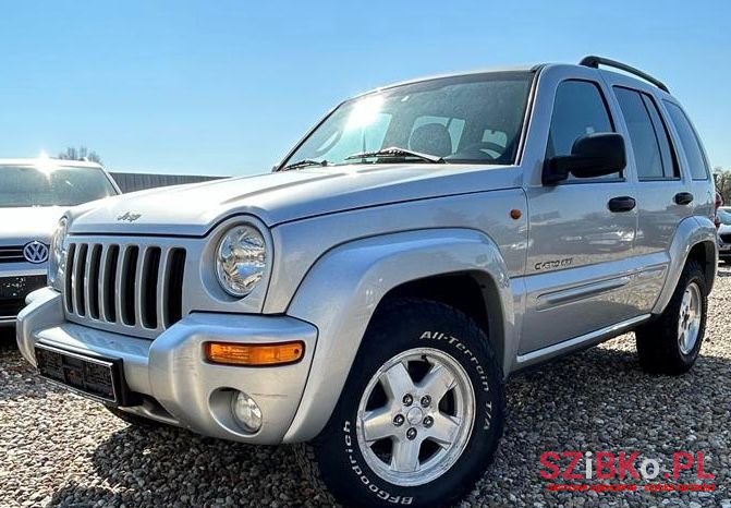 2004' Jeep Cherokee photo #1